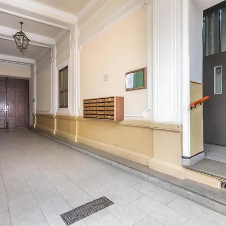 Attico-mansarda In Centro Piu Parcheggio Gratuito Apartment *