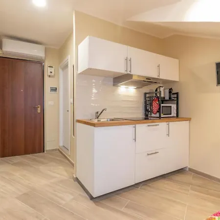 Attico-mansarda In Centro Piu Parcheggio Gratuito Apartamento Turim